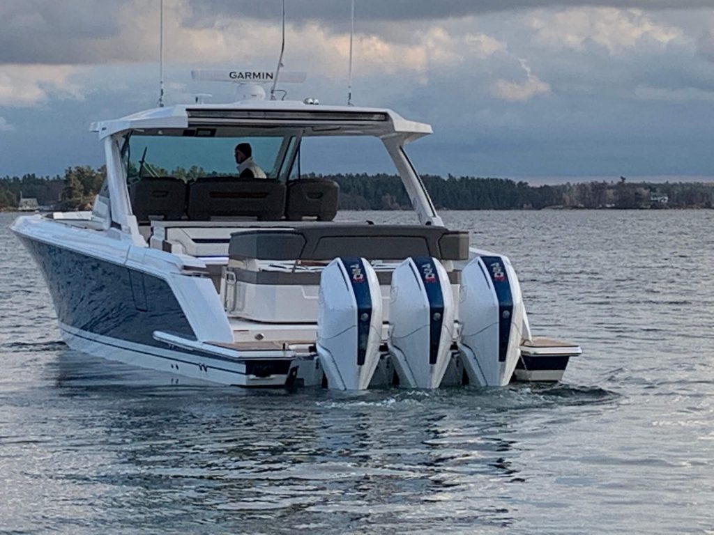 2021 Tiara Yachts 43 LS (7 Mobile)