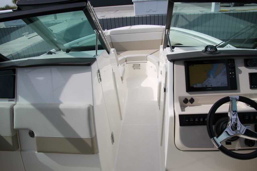 2020 Boston Whaler 280 Vantage