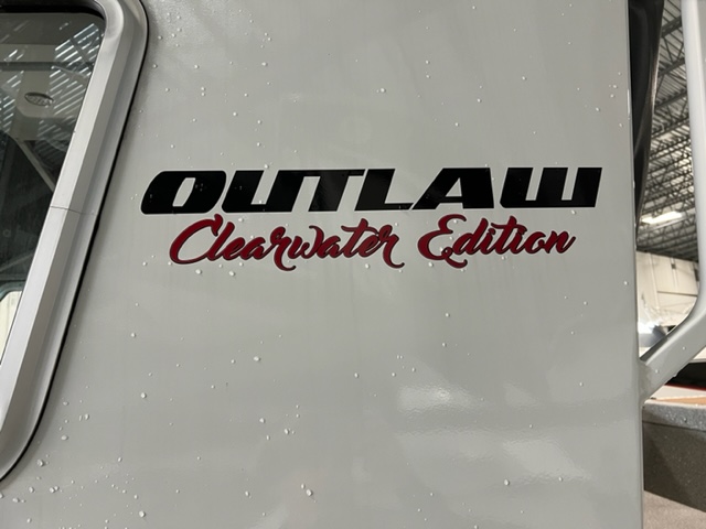 2021 Outlaw Whitewater 24