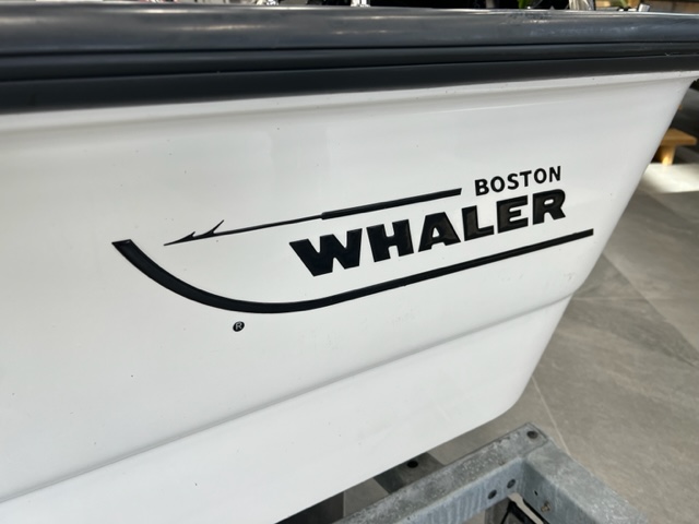 2017 Boston Whaler 150 Montauk