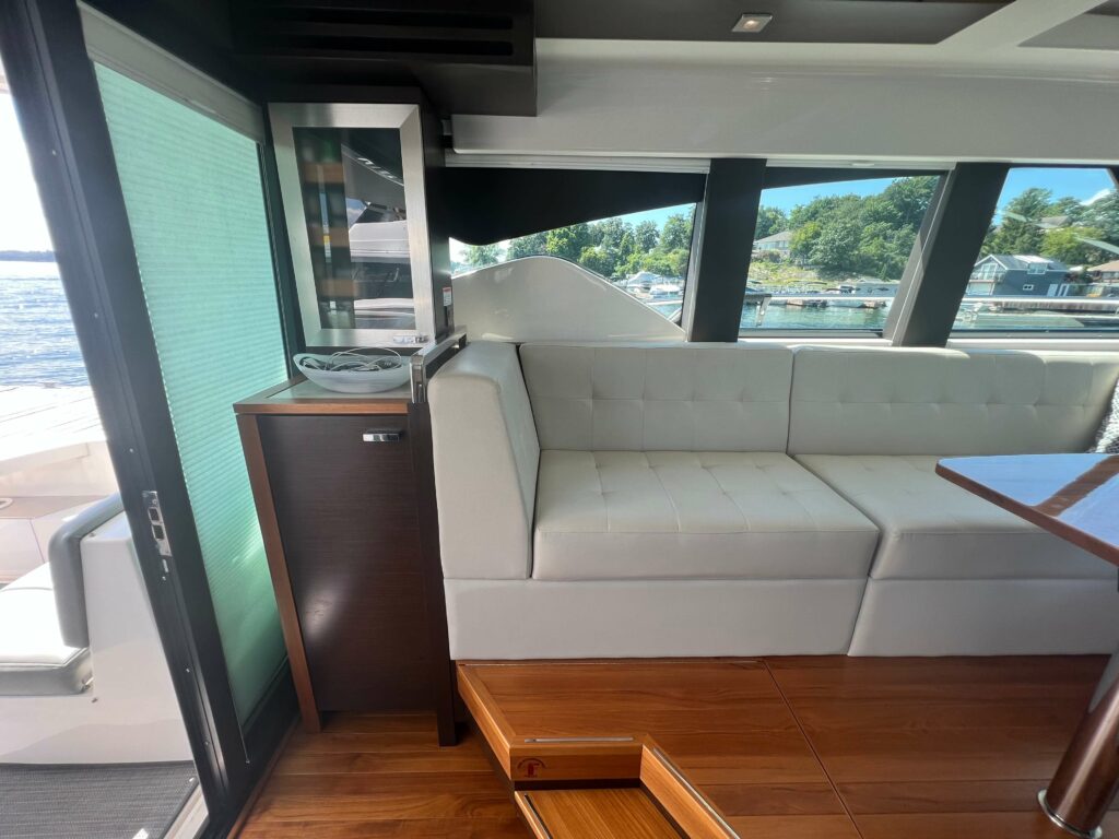 2017 Tiara Yachts 44 Coupe