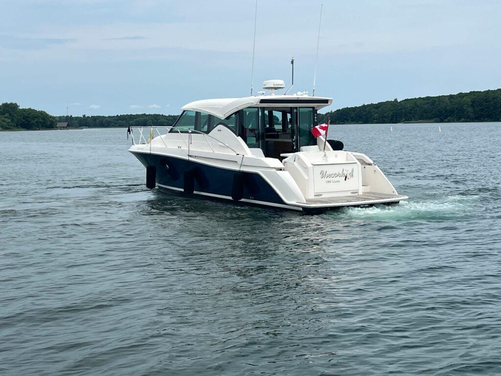 2017 Tiara Yachts C39 Coupe