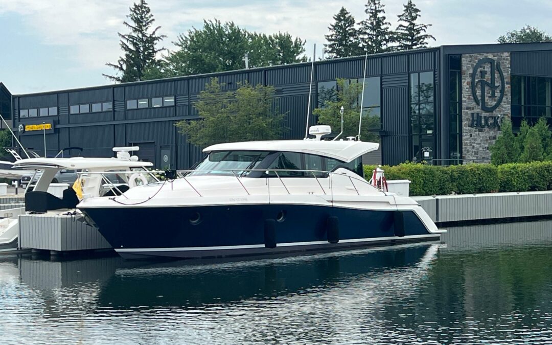 2017 Tiara Yachts 39 Coupe