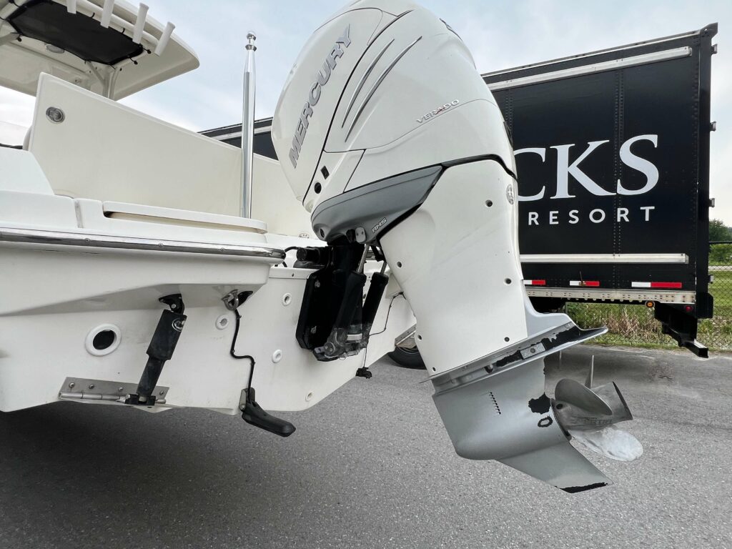 2018 Boston Whaler 240 Dauntless