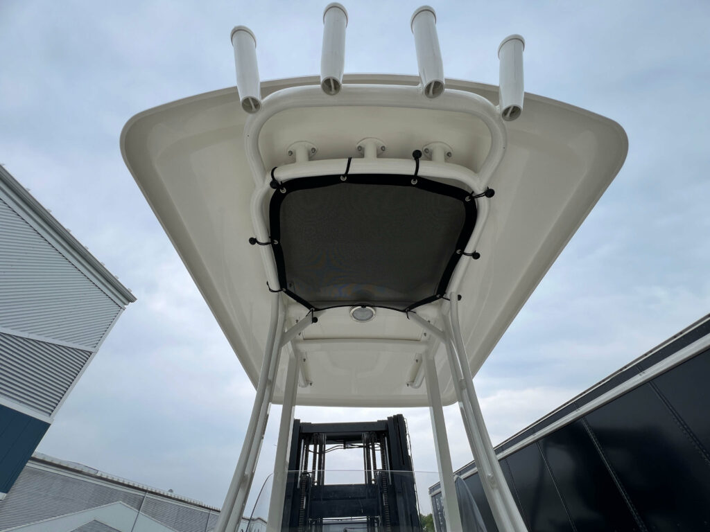 2018 Boston Whaler 240 Dauntless