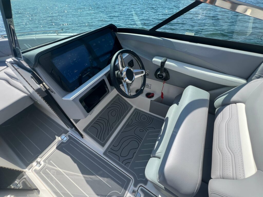 2025 Regal LS6 Surf