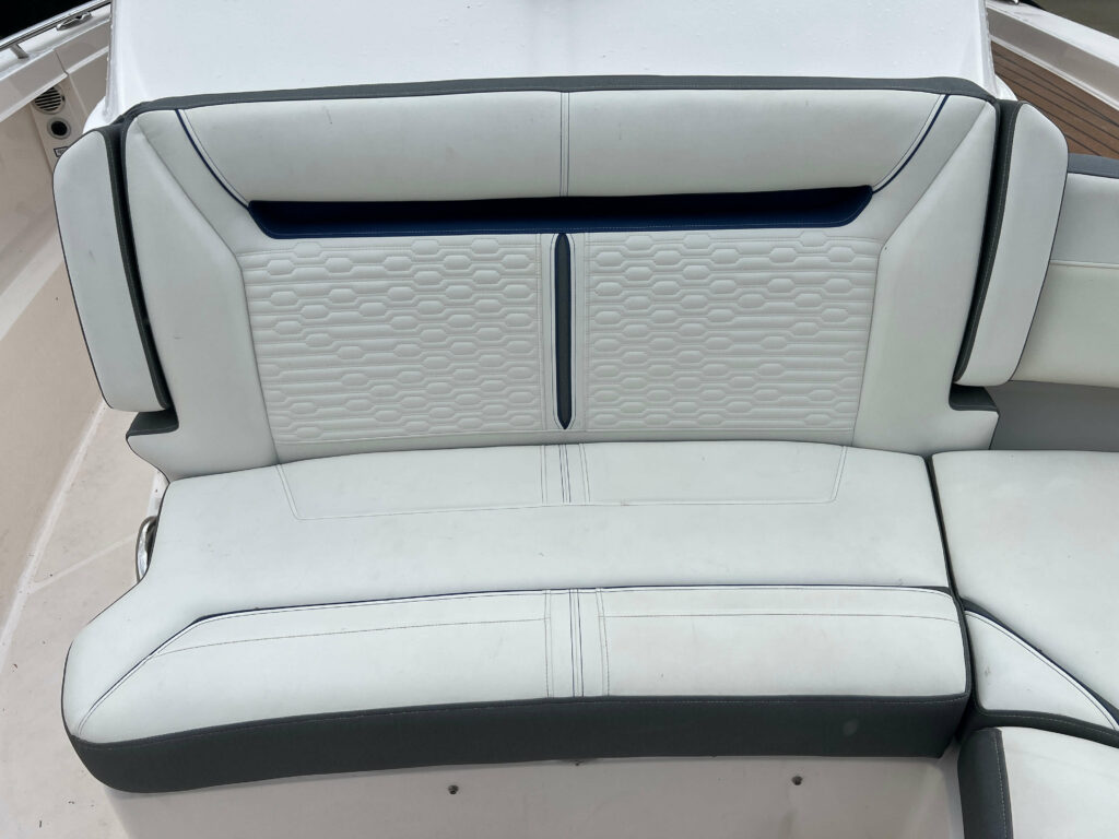 2019 Tiara Yachts 34 LS