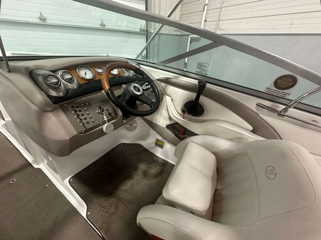 2003 Cobalt 200 Bowrider